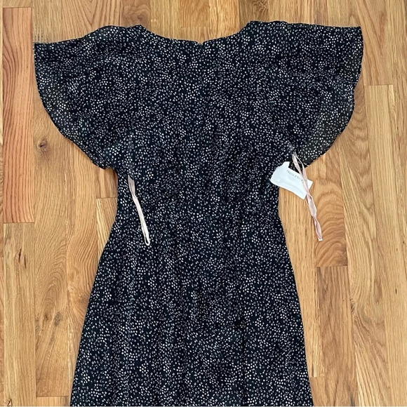 NWT Fame and Partners Black Floral V-Neck Wide Leg Jumpsuit Size 2 - Picture 6 of 6